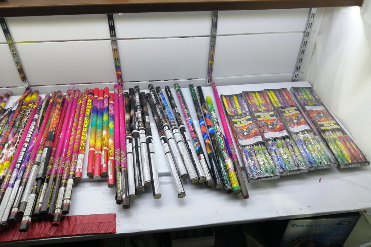 Pirotexniki vasitələr satan daha 26 nəfər saxlanıldı