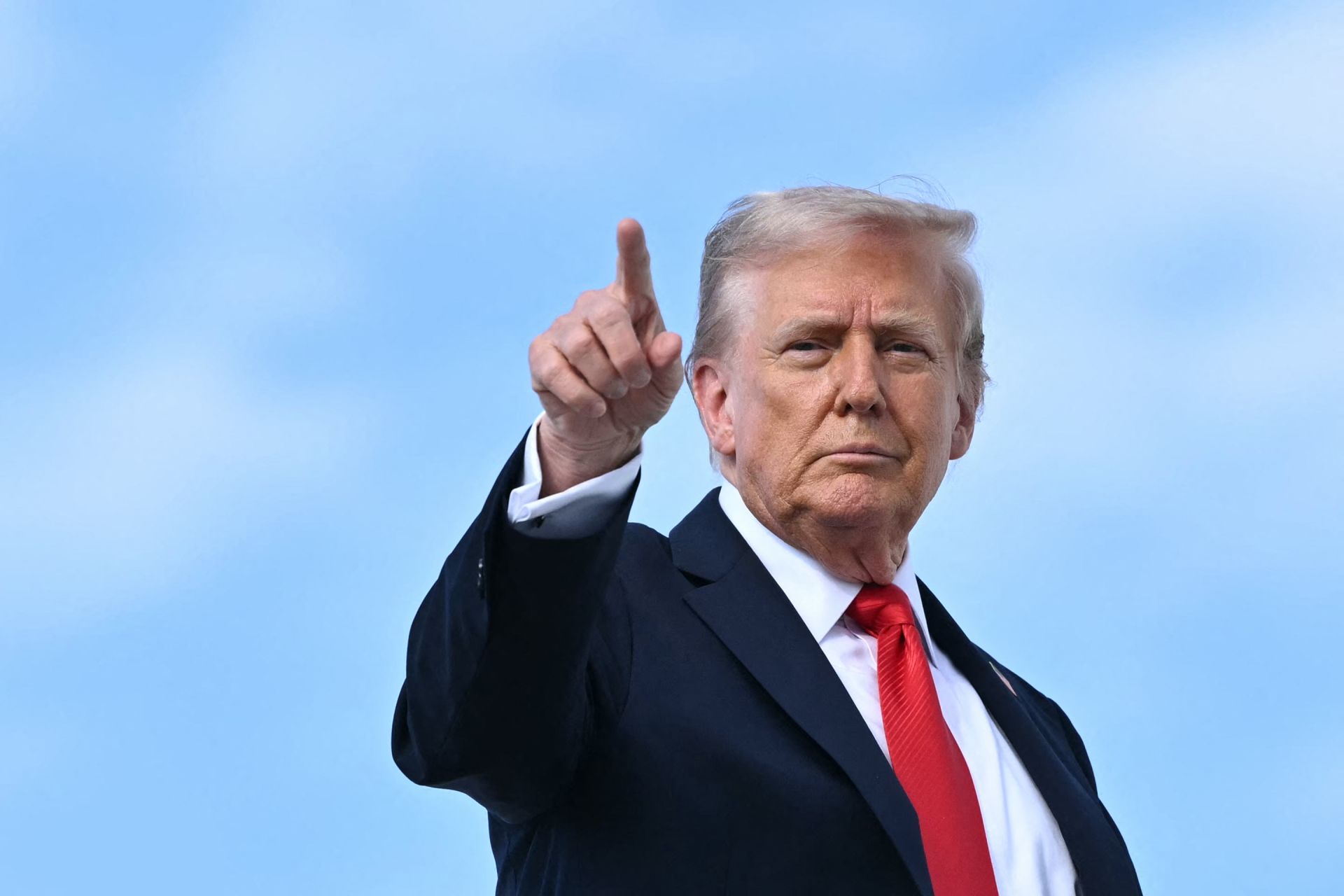 Tramp: Çinlə ticarət sazişi Kanada üçün fəlakətli olacaq