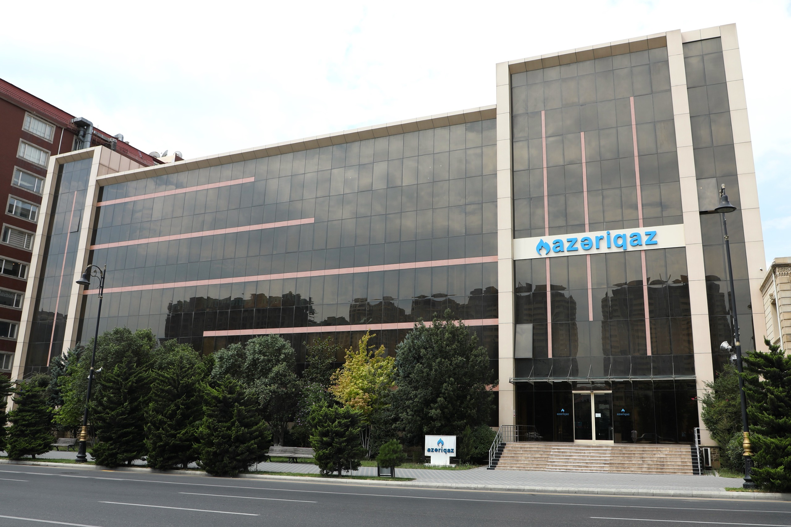 “Azəriqaz” küləkli hava şəraiti ilə bağlı təhlükəsizlik tədbirlərini gücləndirib