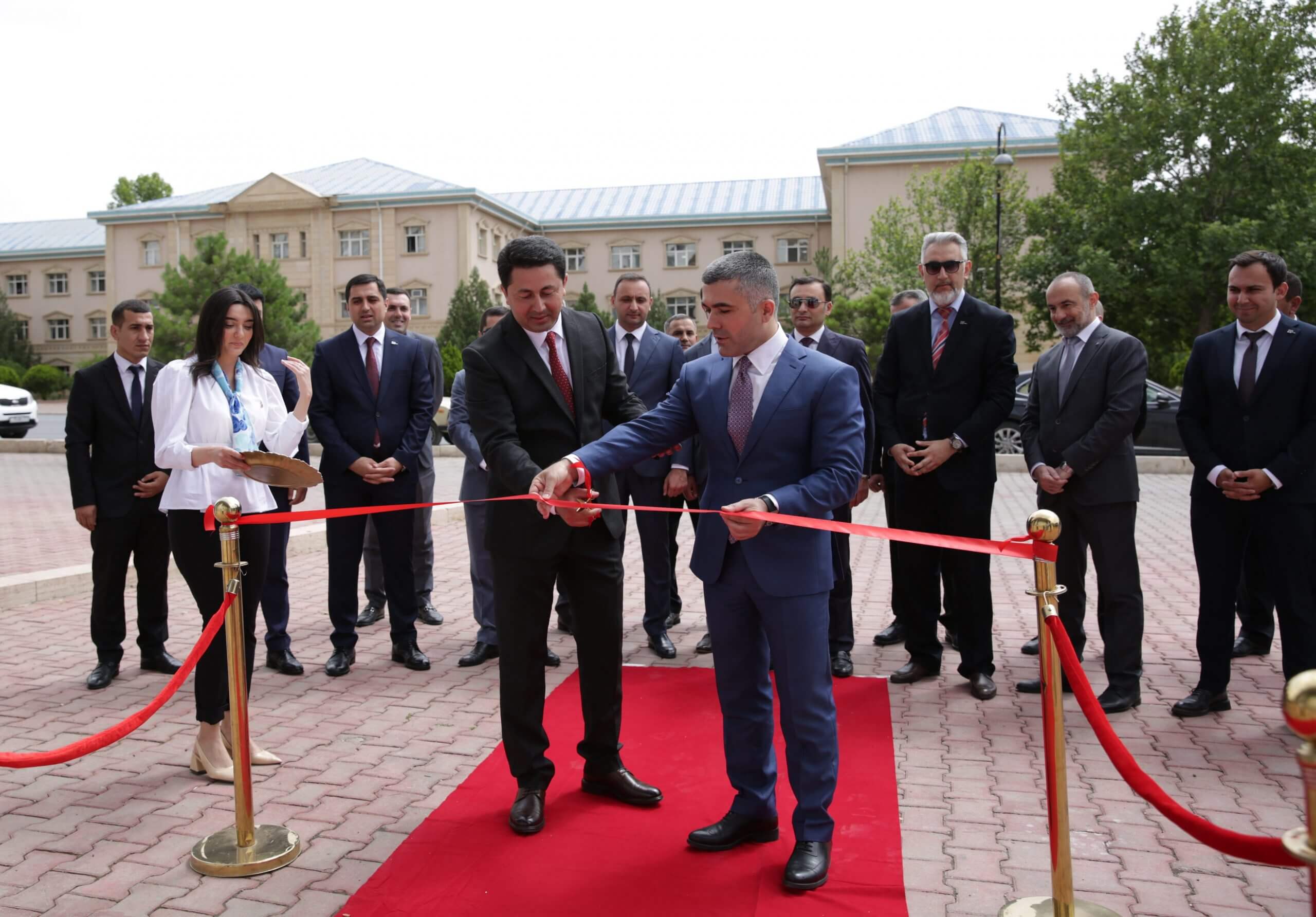 Uzun aradan sonra Naxçıvanda yeni bank filialı açıldı