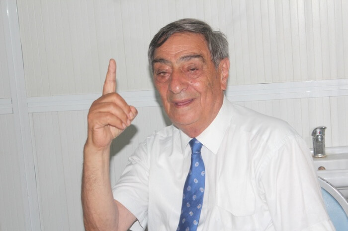 Rəşid Mahmudov: "Deputatlar özünə gün ağlayır"