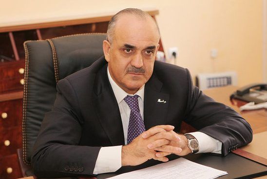 Klinika və dərman şirkətinin adı korrupsiyada hallanır