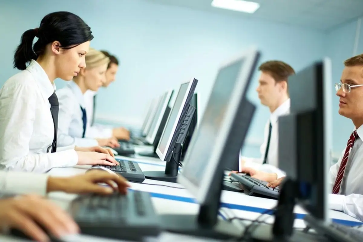 Azərbaycanda ən çox tələb olunan 5 PEŞƏ