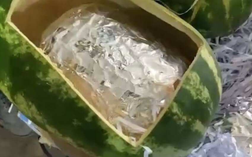 Qarpızın içərisində gizlədilən 63 kiloqramdan artıq narkotik aşkar edilib