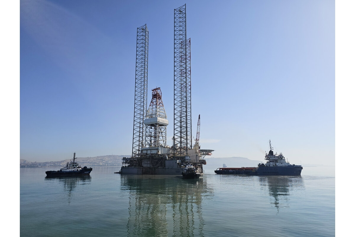 “Saturn” qazma qurğusu ASCO gəmilərinin müşayiəti ilə Türkmənistana qaytarılıb