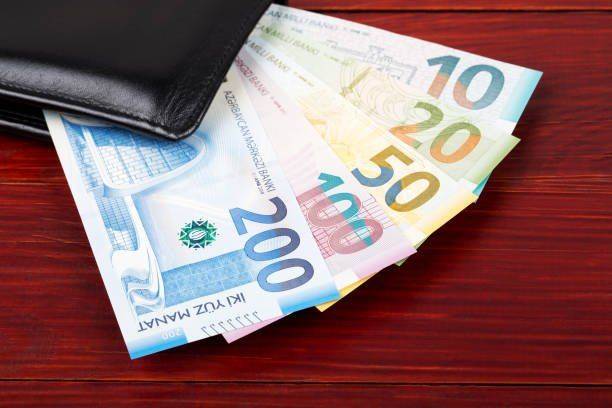 Azərbaycanda orta maaşlar 9%-dən çox artdı – 1 097 manat oldu