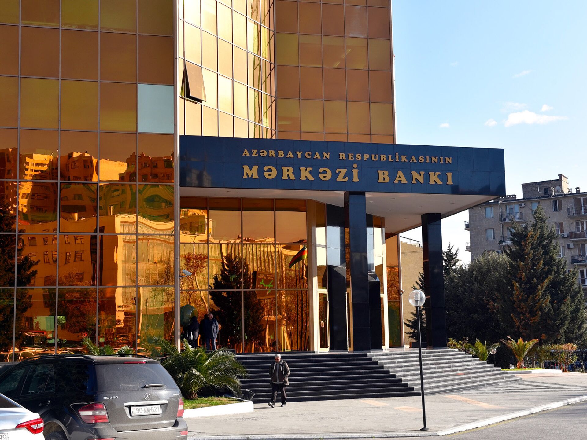 Mərkəzi Bank işçilər axtarır - VAKANSİYALAR