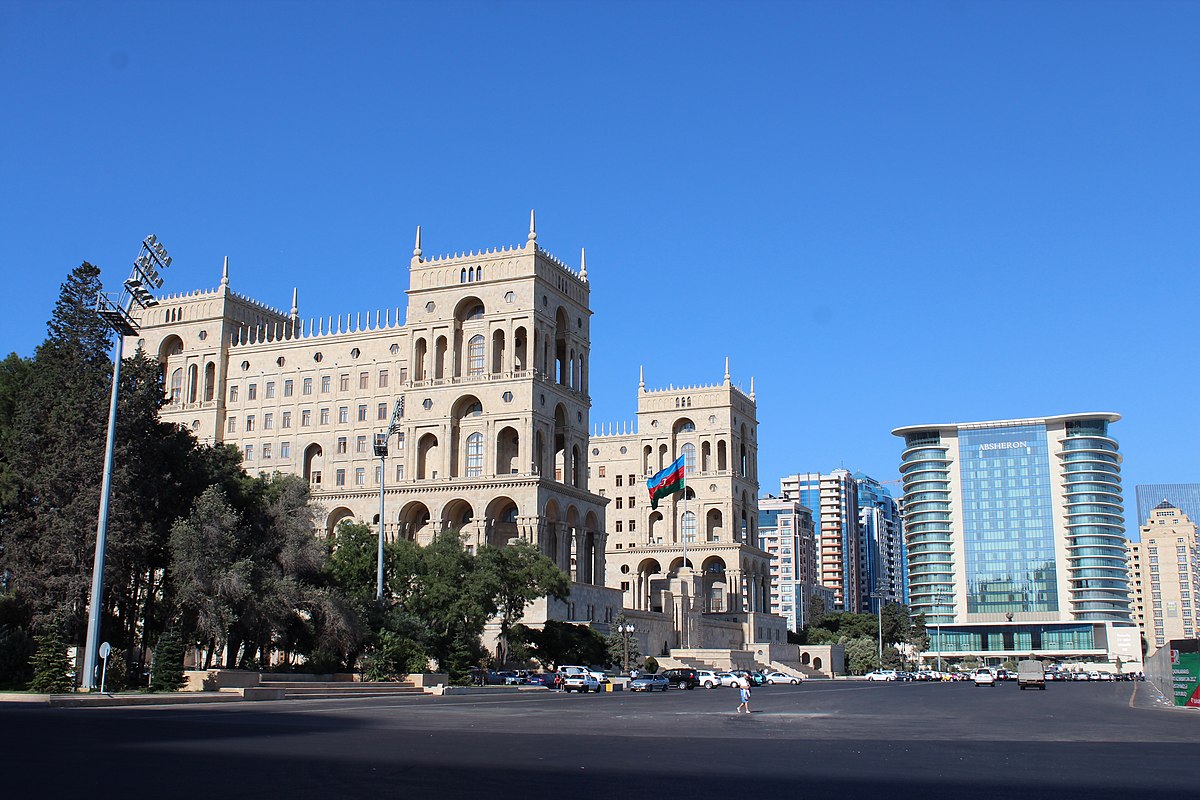 Azadlıq meydanının qarşısında hərəkət məhdudlaşdırılacaq