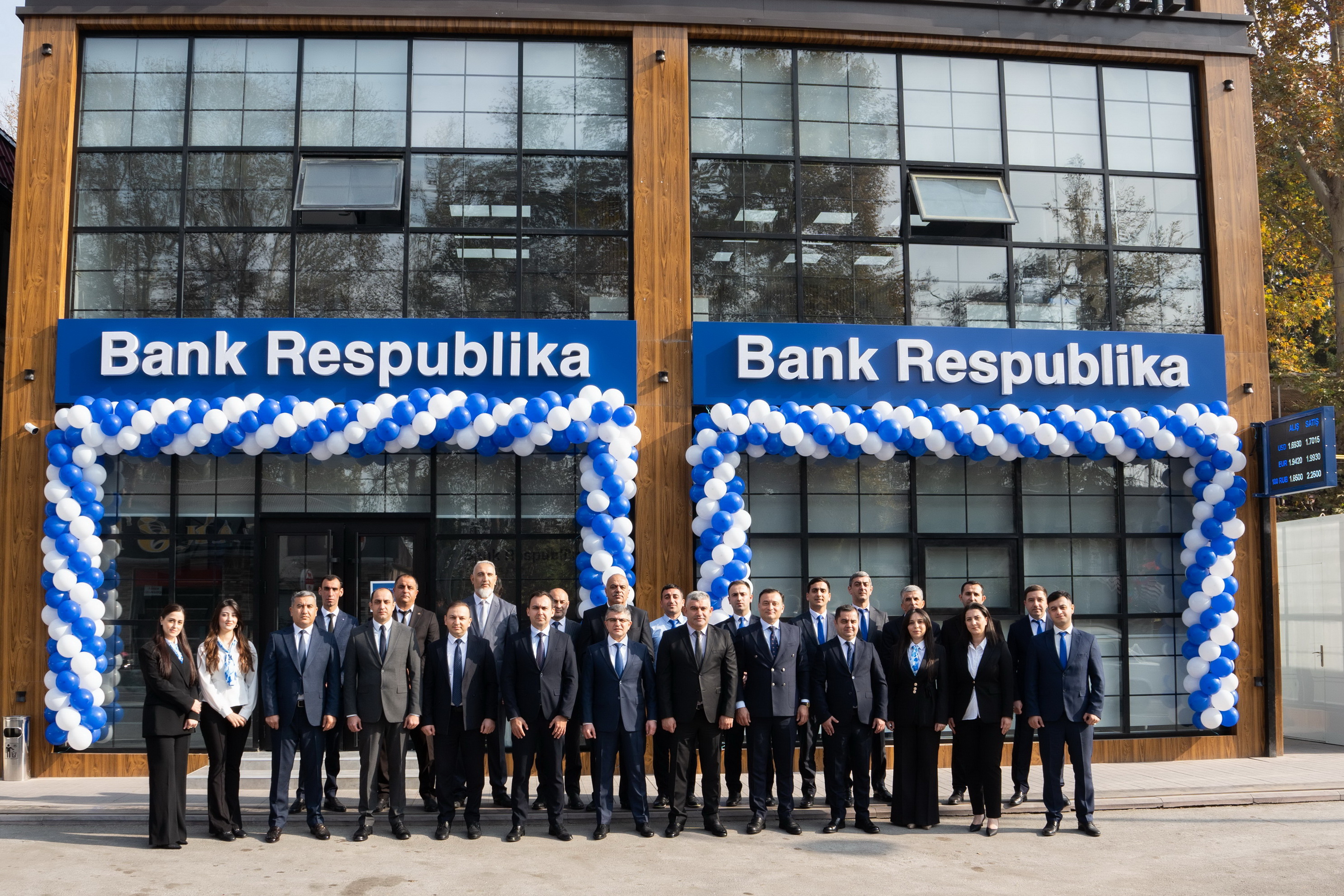 "Bank Respublika" inkişafını davam etdirir: Göyçayda 40-cı filialını istifadəyə verdi
