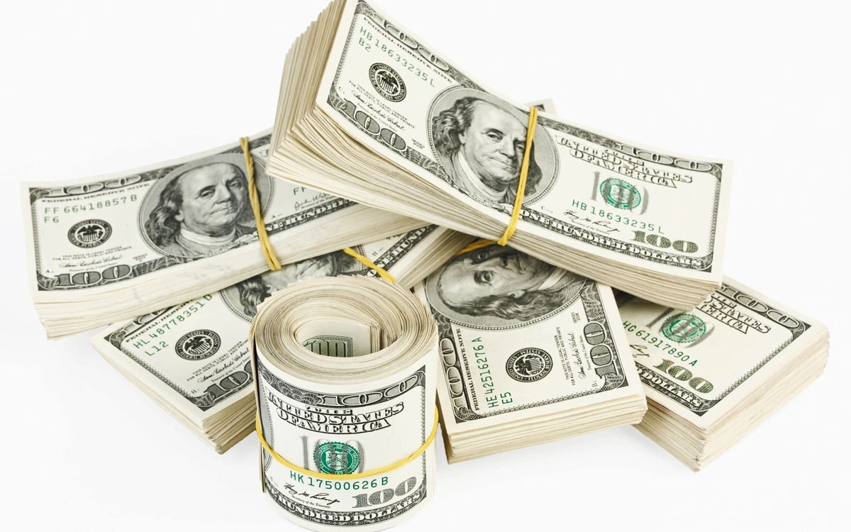 AMB: 11 ayda nağd xarici valyutanın alışı satışını 393 milyon dollar üstələyib