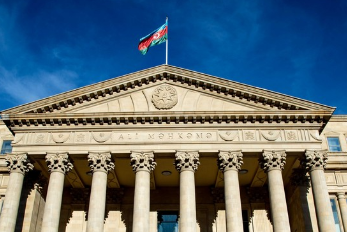 Ali Məhkəmə: Borc faizindən faiz tutulması qanunaziddir