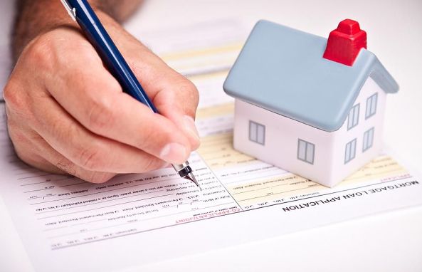 İpoteka müqavilələrinin sayı 49% artıb