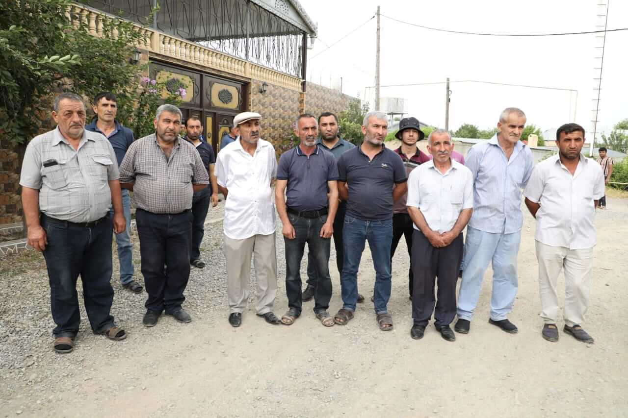 “Azəriqaz” rəhbərliyi Şəmkirdə vətəndaşlarla görüş keçirib