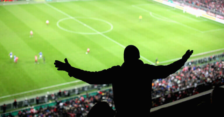 Futbol şərhçisi Qətərdə ÖLDÜ - FOTO