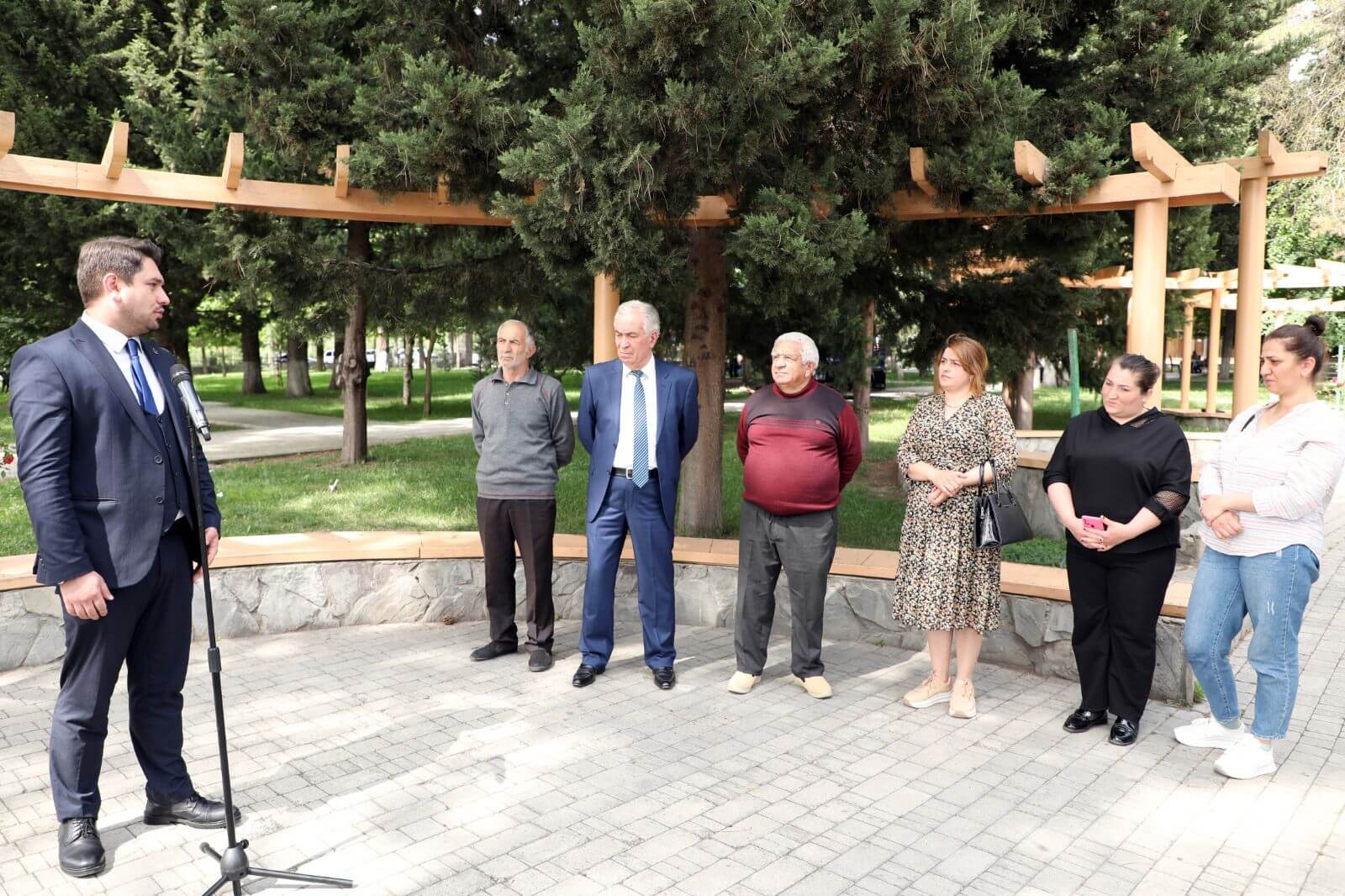 Sahibkarlar üçün keçirilən "Açıq mikrofon" aksiyasından Qax sakinləri də yararlandı