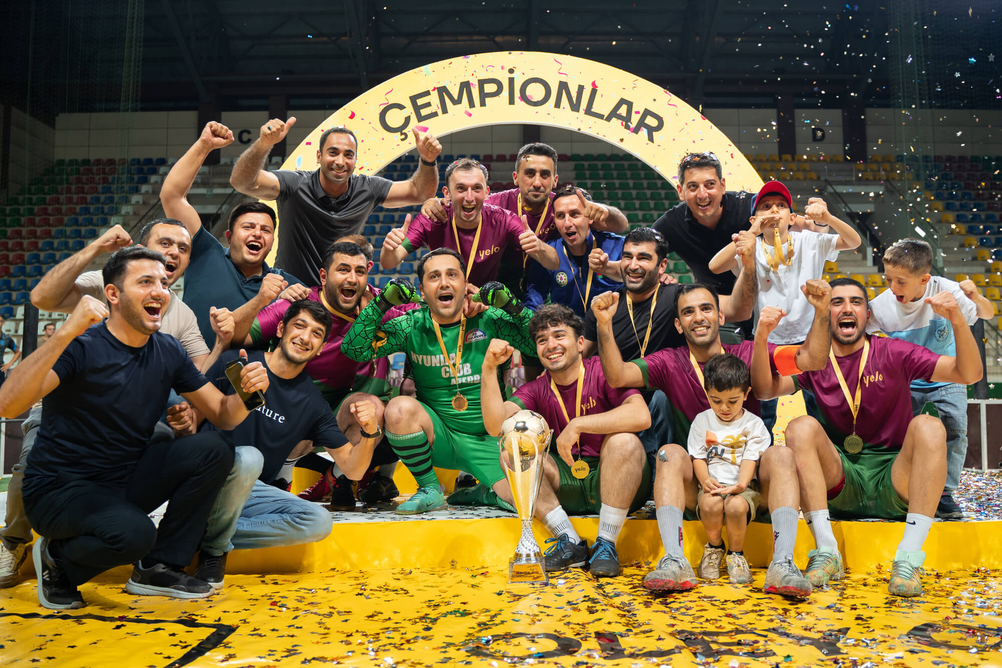 "Yelo Bank"ın daxili futbol çempionatının finalı baş tutub