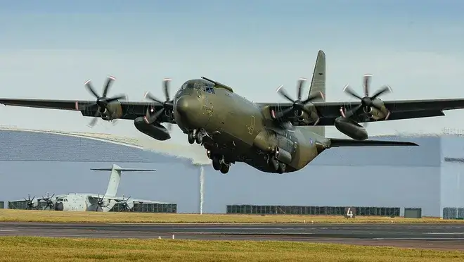 ABŞ yaponlardan qalan uçuş-enmə zolaqlarını aktivləşdirir