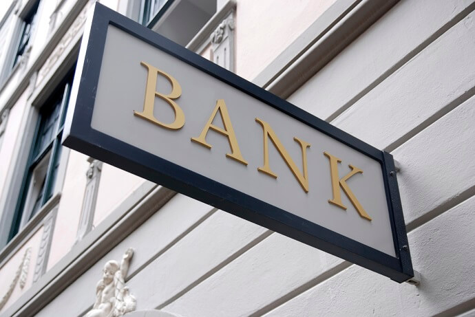 Bank sektorunun aktivləri 8% artıb