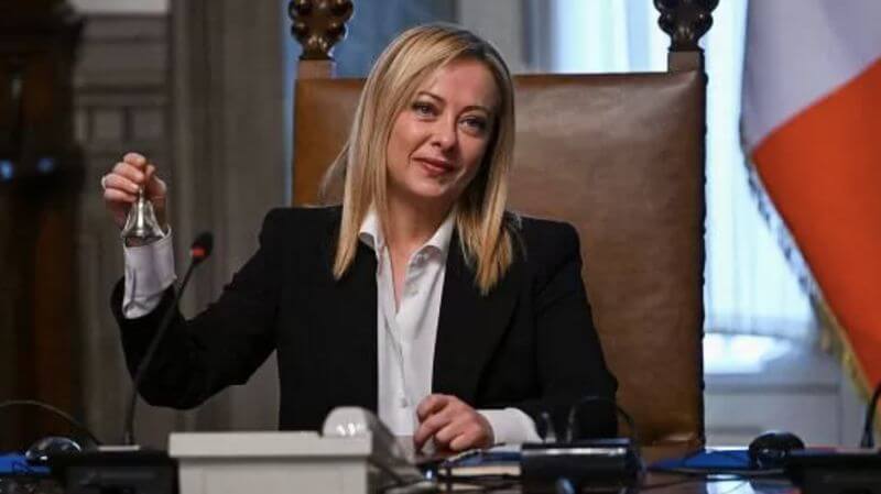 İtaliya banklardan birdəfəlik 40% mənfəət vergisi tutacaq