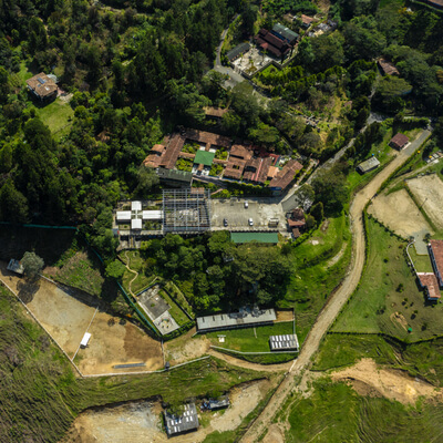 Eskobarın lüks otelə bənzəyən həbsxanası: La Catedral