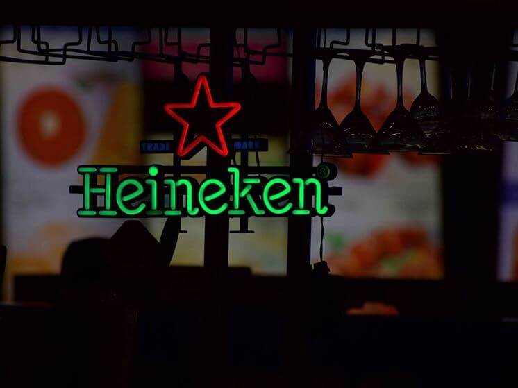 “Heineken” Rusiya aktivlərini 1 avroya satıb