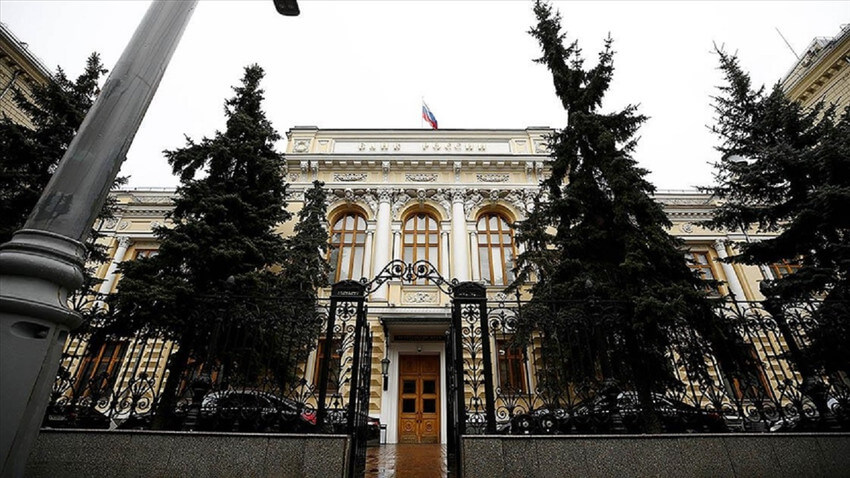 Rusiya Mərkəzi Bankı valyuta satışlarını təxminən 10 dəfə artıracaq