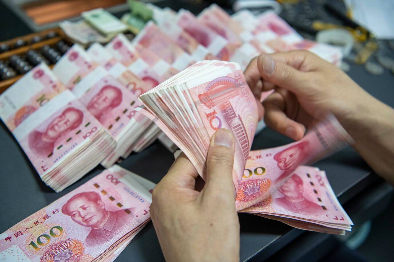 Yuanın məzənnəsi 16 illik minimuma düşüb