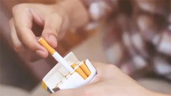 Alimlər siqaretin daha bir zərərini müəyyən ediblər