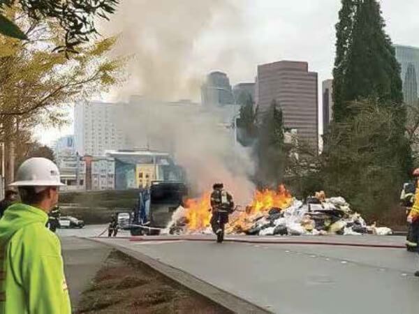 Akkumulyatoru yanan 5 avtomobil külə dönüb