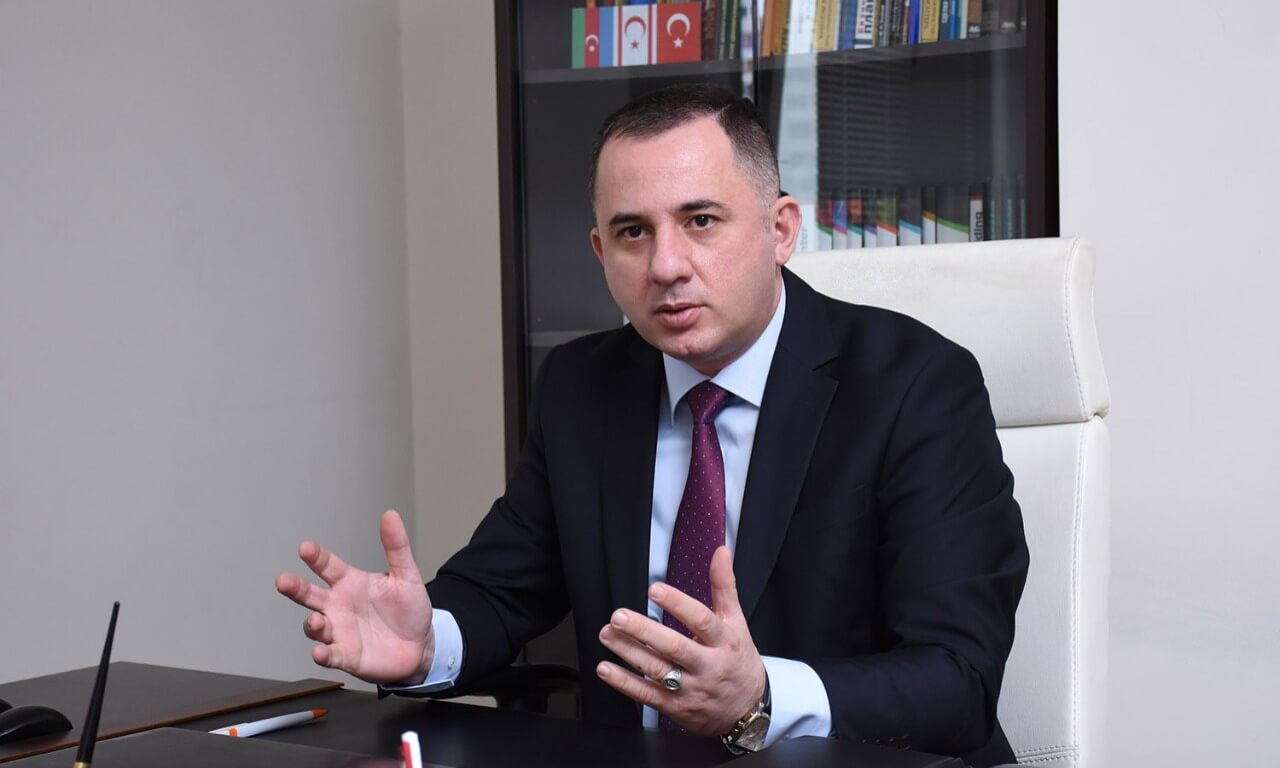 "Necə olur ki, 5 tenderin 4-də eyni şəxsin şirkətləri qalib gəlir?"