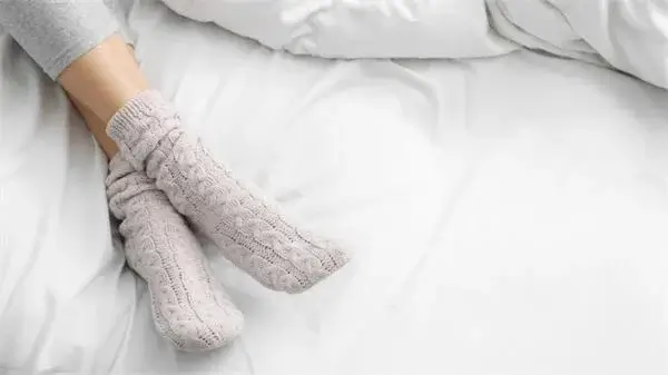 Mütəxəssislər xəbərdarlıq etdi: Yatmazdan əvvəl bunu etməyin!