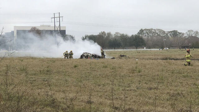 Hava şousu zamanı 2 təyyarə toqquşdu, 2 pilot öldü