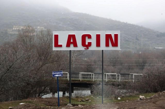 Qarabağdakı əhalinin təhlükəli ərazidən təxliyəsi üçün Laçın yolunda humanitar dəhliz yaradılıb