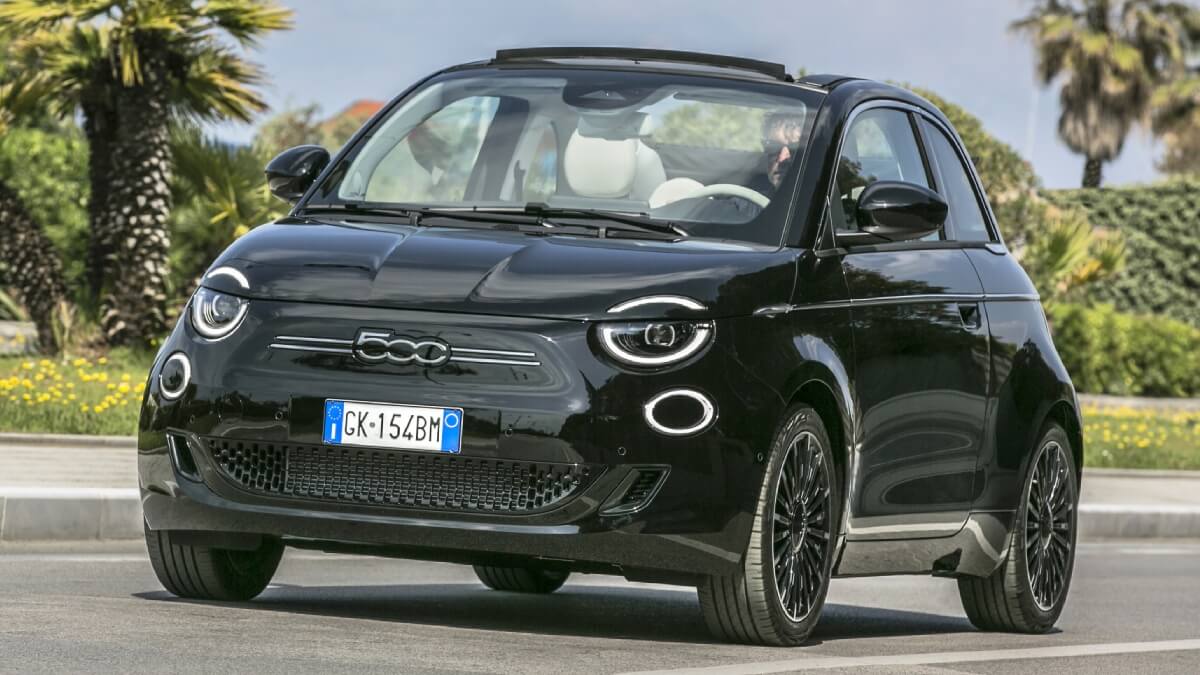 "Fiat 500e" ən yaxşı elektrikli kiçik avtomobil seçildi