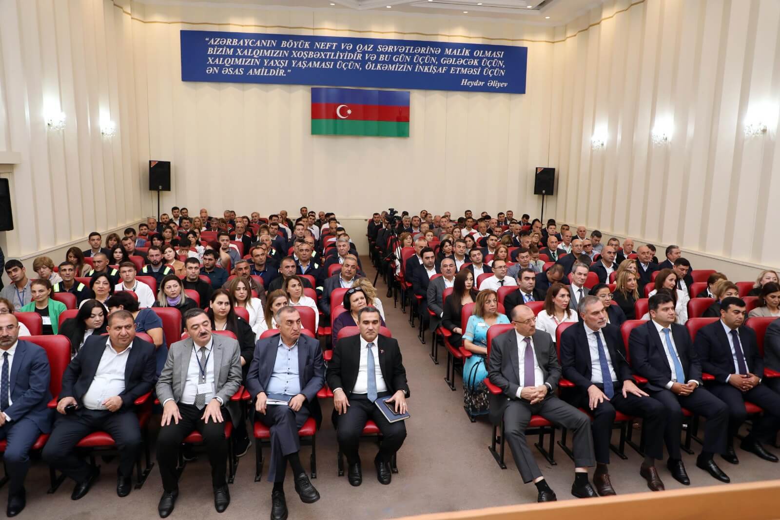 “Azəriqaz”da Neftçilər Günü qeyd olundu