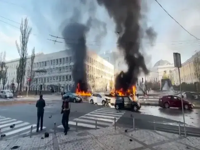 Ukrayna ordusu Zaporojyedə Rusiyanın müdafiə xəttini yarıb