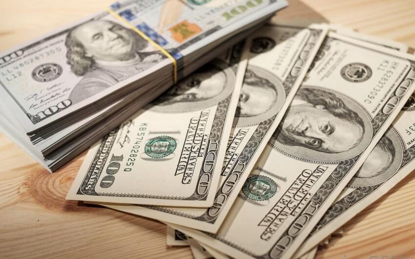 Mərkəzi Bank: "Gələn il cari əməliyyatlar balansında 7-8 milyard dollar profisit gözlənilir"