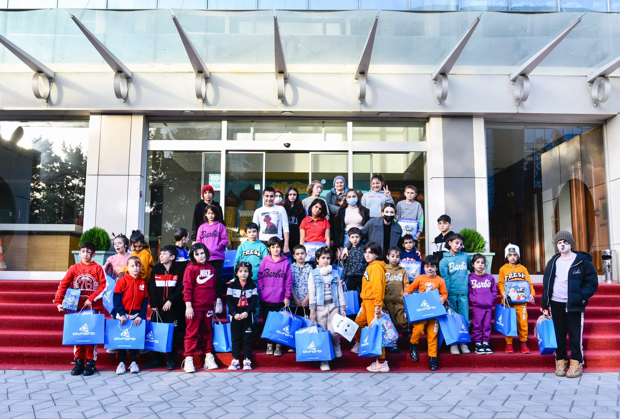 “Avrora” Yeni ildə kimsəsiz uşaqlarla birlikdədir