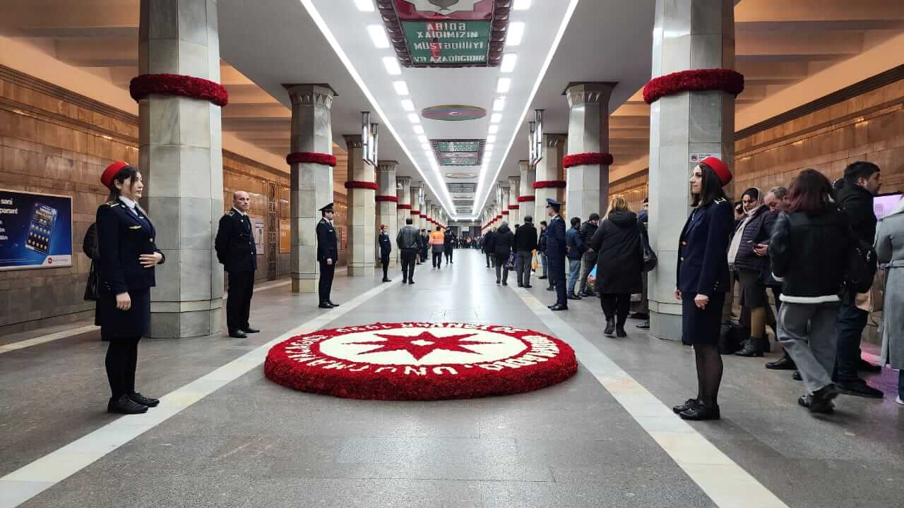 20 Yanvar tarixi Bakı metropolitenində qeyd edilir - FOTO