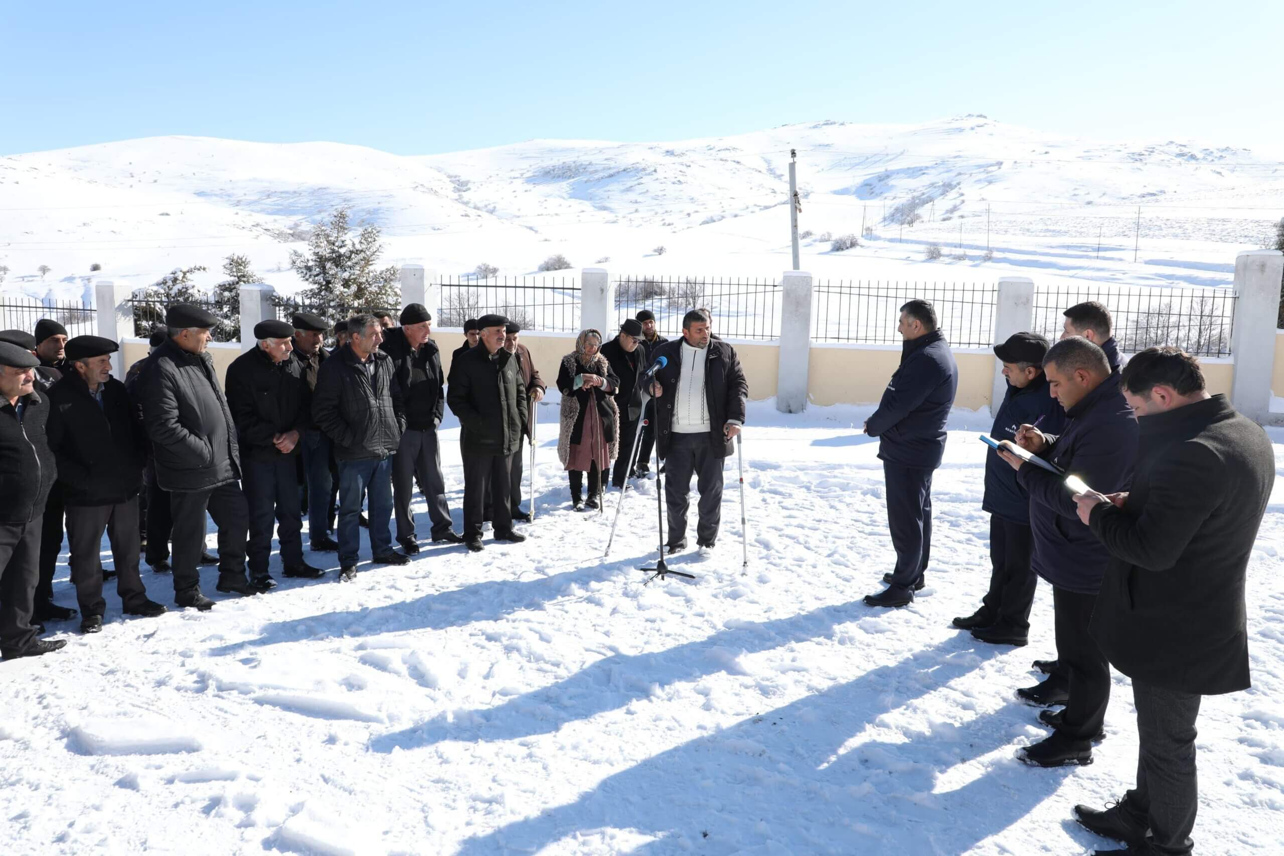 Vətəndaşlar Atabəy kəndinin küçə qaz xətlərinin çəkilməsini xahiş etdilər