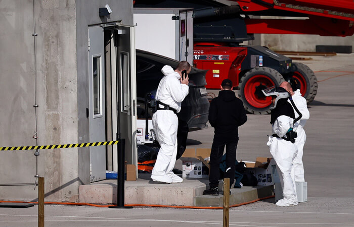 “Tesla” Almaniyada istehsalını dayandırdı