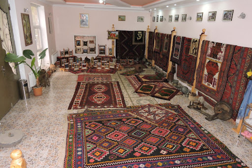 Azərbaycan Türkiyədən xalça alışına çəkdiyi xərci azaldıb