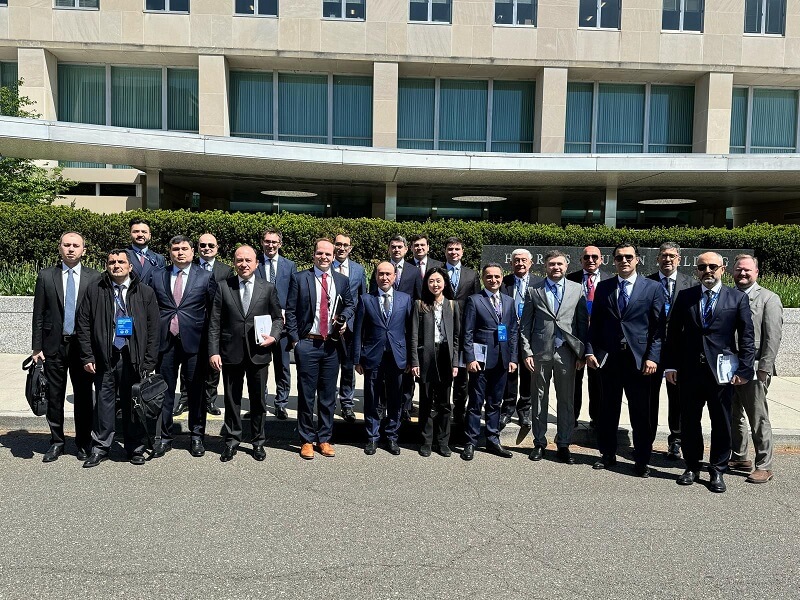 “Unibank” İdarə Heyətinin sədri ABŞ-yə ilk bankçılıq missiyasında iştirak edib