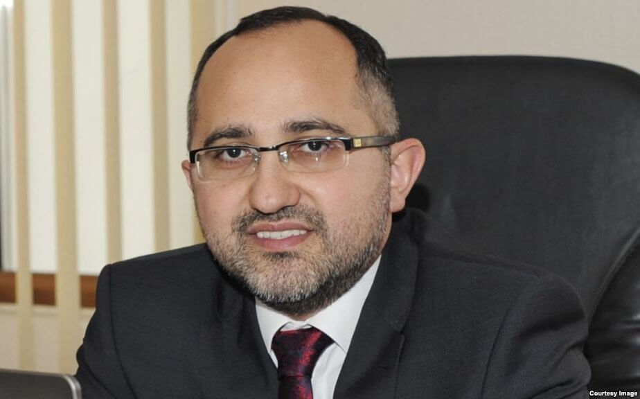 Qurumları məhkəməyə verin! - HÜQUQŞÜNASDAN ÇAĞIRIŞ