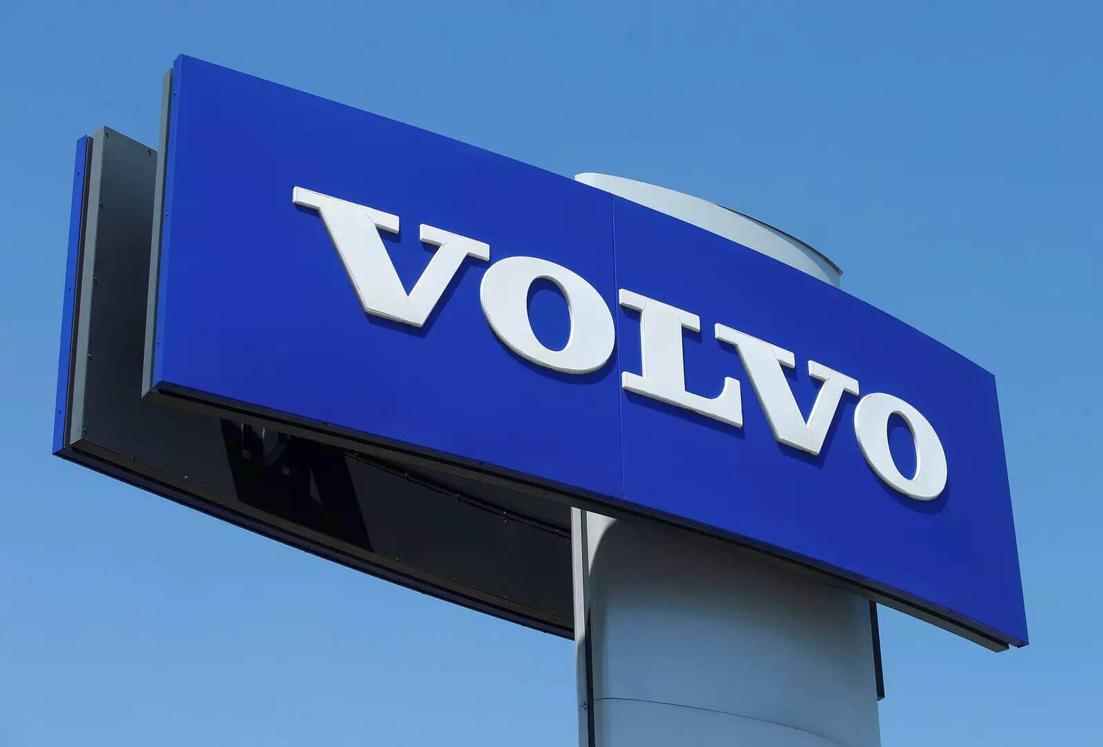 "Volvo"da ixtisar dalğası - 3000 İŞÇİ