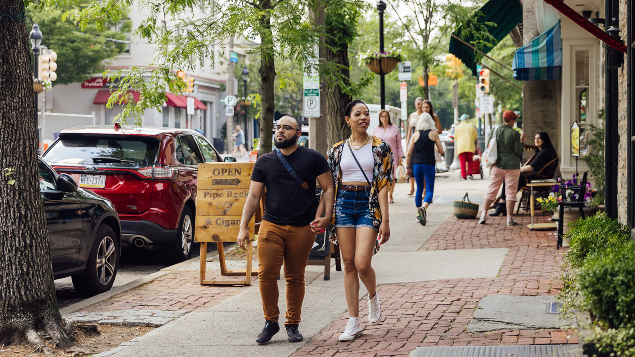 Piyada gəzmək üçün ən əlverişli 10 şəhər - SİYAHI