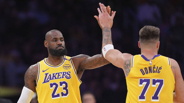 "Los Angeles Lakers" 10 milyard dollara satılır